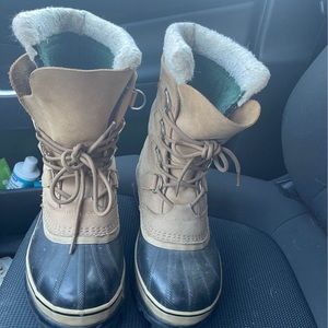 Woman’s caribou sorrel winter boots